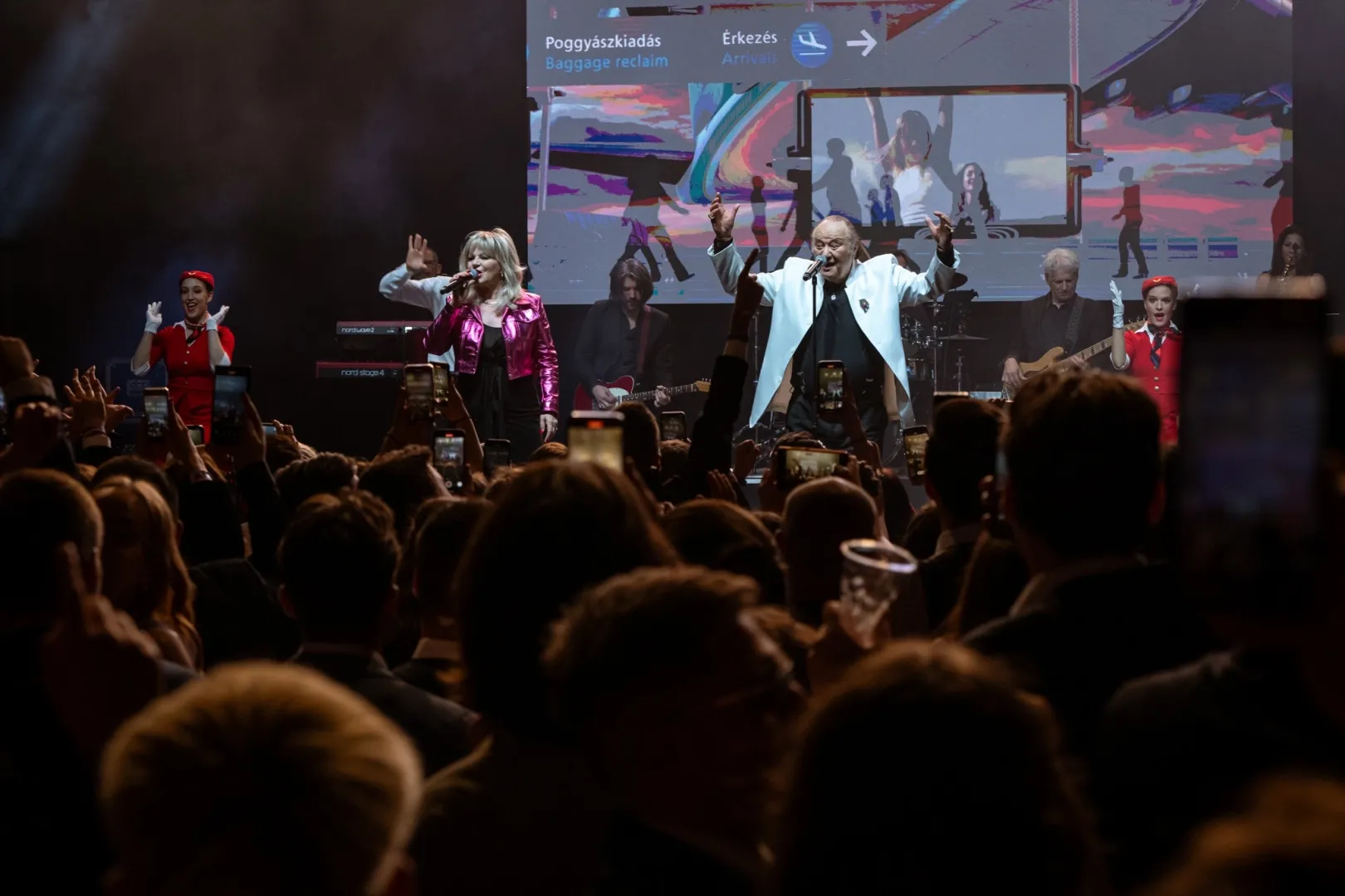 The performance of György Korda and Klári Balázs filled the dance hall (Photos: András Adorján, Máté Dudás)